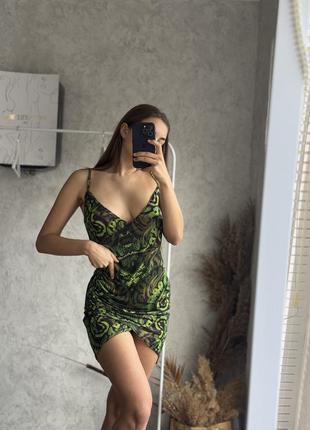 Платье мини змея принт 5