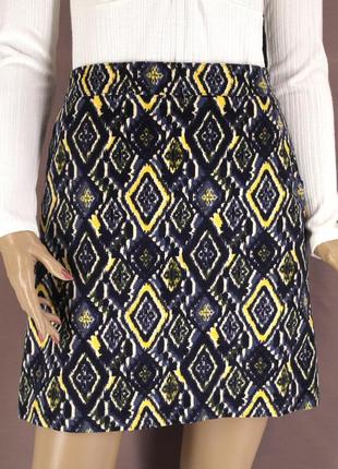 Брендовая юбка "tu" из микровельвета с геометрическим принтом. размер uk14.