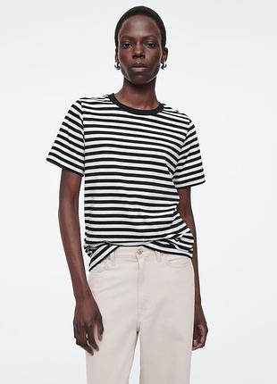 Cos regular t-shirt размер м