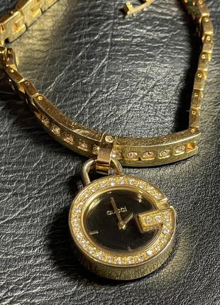 Годинник, браслет gucci
