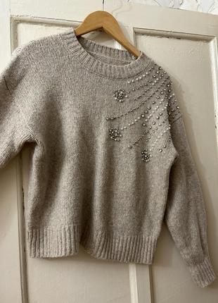 Светр вʼязаний