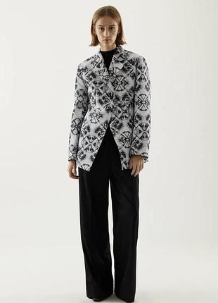 Cos блейзер новый sandro