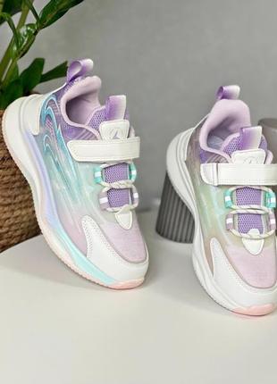 Кроссовки для девочки