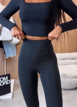 Костюм жіночий чорний однотонний топ на довгий рукав лосини на високій посадці якісний стильний трендовий