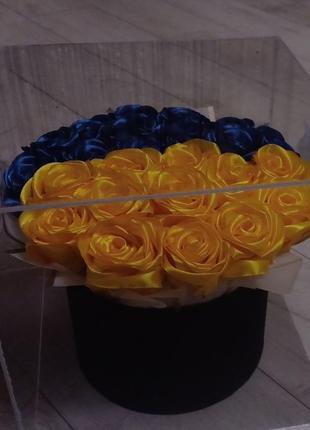 Цветы из атласной ленты