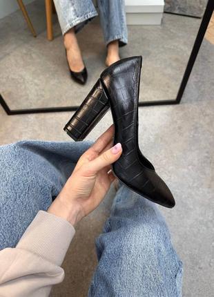 Ексклюзивні жіночі туфлі з тисненням крокодил 118