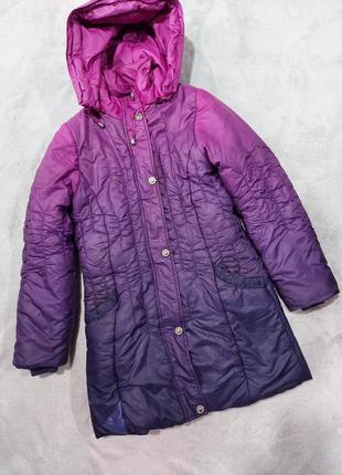 Тепла зимова куртка у відмінному стані р.150.