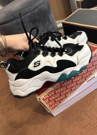 Кросівки skechers
