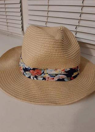 Капелюх річна