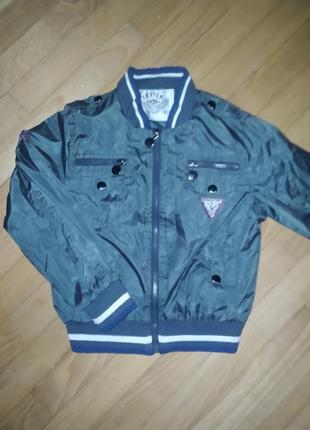 Куртка вітровка