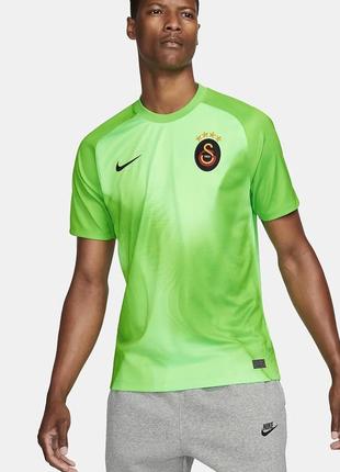 Спортивна футболка nike dm1691-398