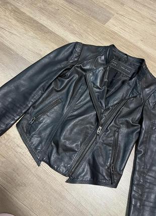 Кожаная zara