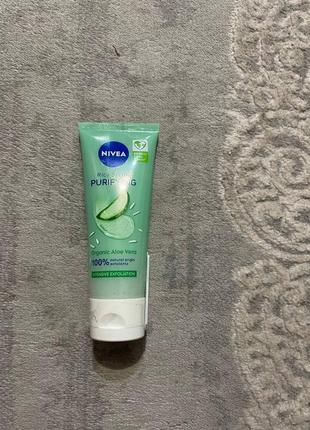 Рисовий скраб для обличчя nivea