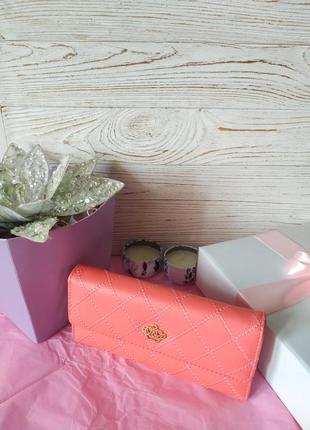 Коралловый кошелек