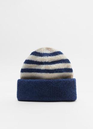 Шапка ,бренд zara