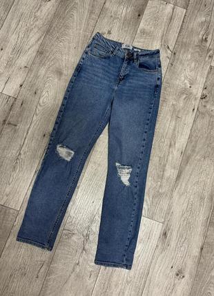 Джинсы мом