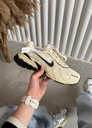 Nike v2k runtekk beige