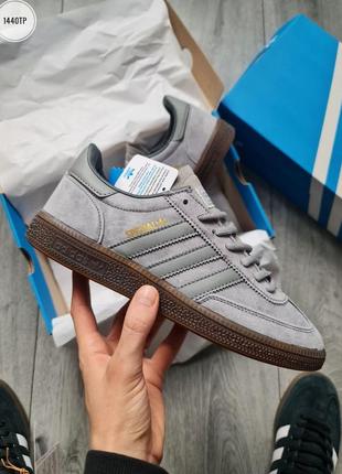 Чоловічі кросівки адідас світло сірі adidas spezial handball light gray