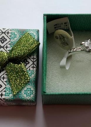 Кольцо со стразами милан италия новое в коробке.