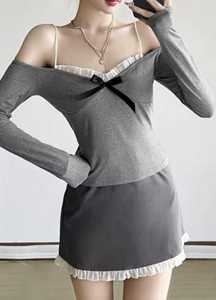 Топ серый открытые плечи coquette