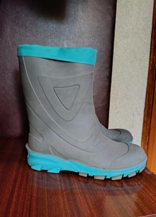 Резиновые сапожки