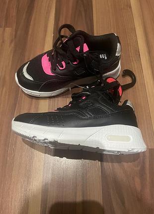 Кроссовки детские р.29(18,5 см потолка)