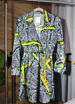 Новое с наборкой атласное платье в принт l-xl 48-50