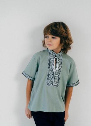 Вишиванка для хлопчика з коротким рукавом