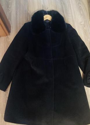 Пальто женское, на подкладке max mara
