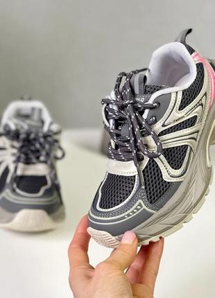 Кроссовки для девочек