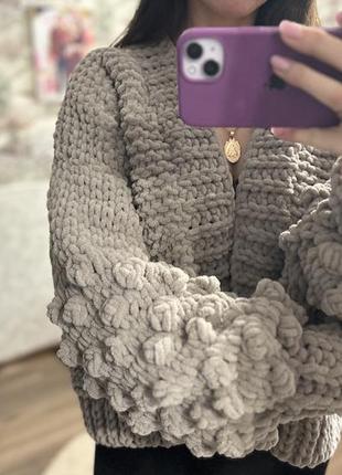 Кардиган из плюшевой пряжи