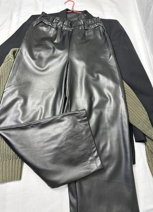 Шкіряні брюки палаццо