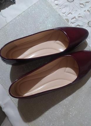 Туфлі на танкеткн