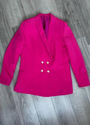 Сильный пиджак