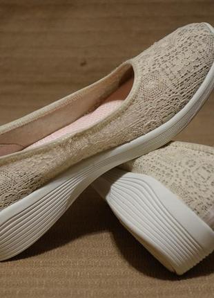 Легкие бежевые ажурные балетки спортивного стиля skechers air-cooled memory foam 38 р ( 25 см.)