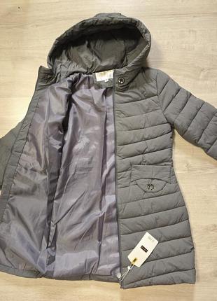 Удлиненная женская весенняя куртка с капюшоном