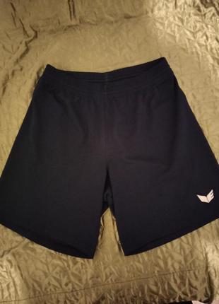 Шорти