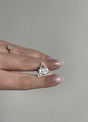 Пін значок металевий брошка срібного кольору всевидяче око