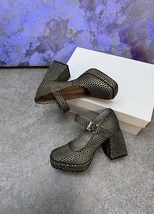 Туфли женские на устойчивом каблуке