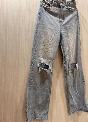 Джинсы синие рваные zara
