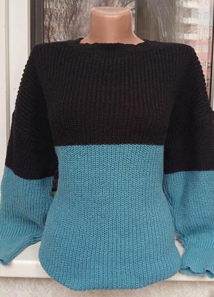Теплый свитер черно бирюзового цвета