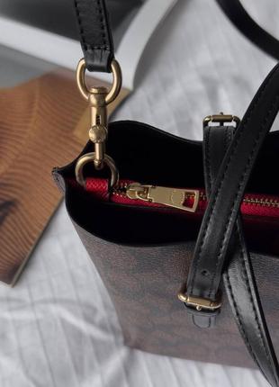 Модельная сумка coach Smartwatch leather brown bag5 фото