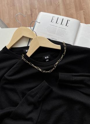 Uniqlo базовый черный джемпер