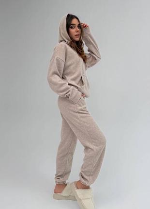 Костюм спортивный в теплый рубчик
