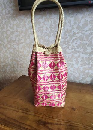 Корзина из соломы cube