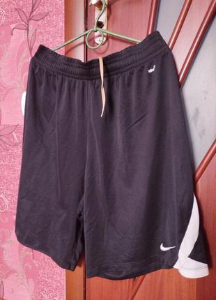 Шорти nike