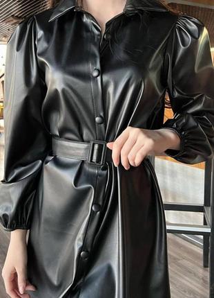 Сукня-сорочка з еко шкіри чорна