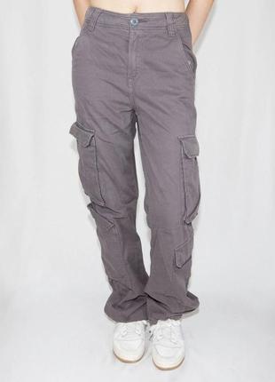 Серые карго bershka