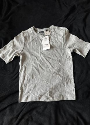 Женская футболка в рубчик