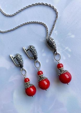Серебряный комплект из натурального коралла